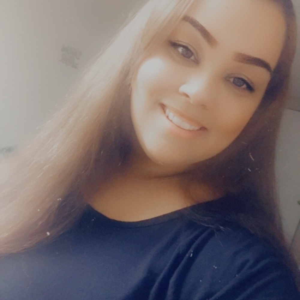 Meet your Posher, Destanie